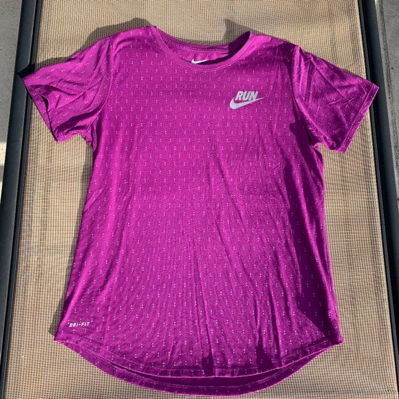 Nike Dri-Fit Womens T-Shirt Sz Large Medium Purple